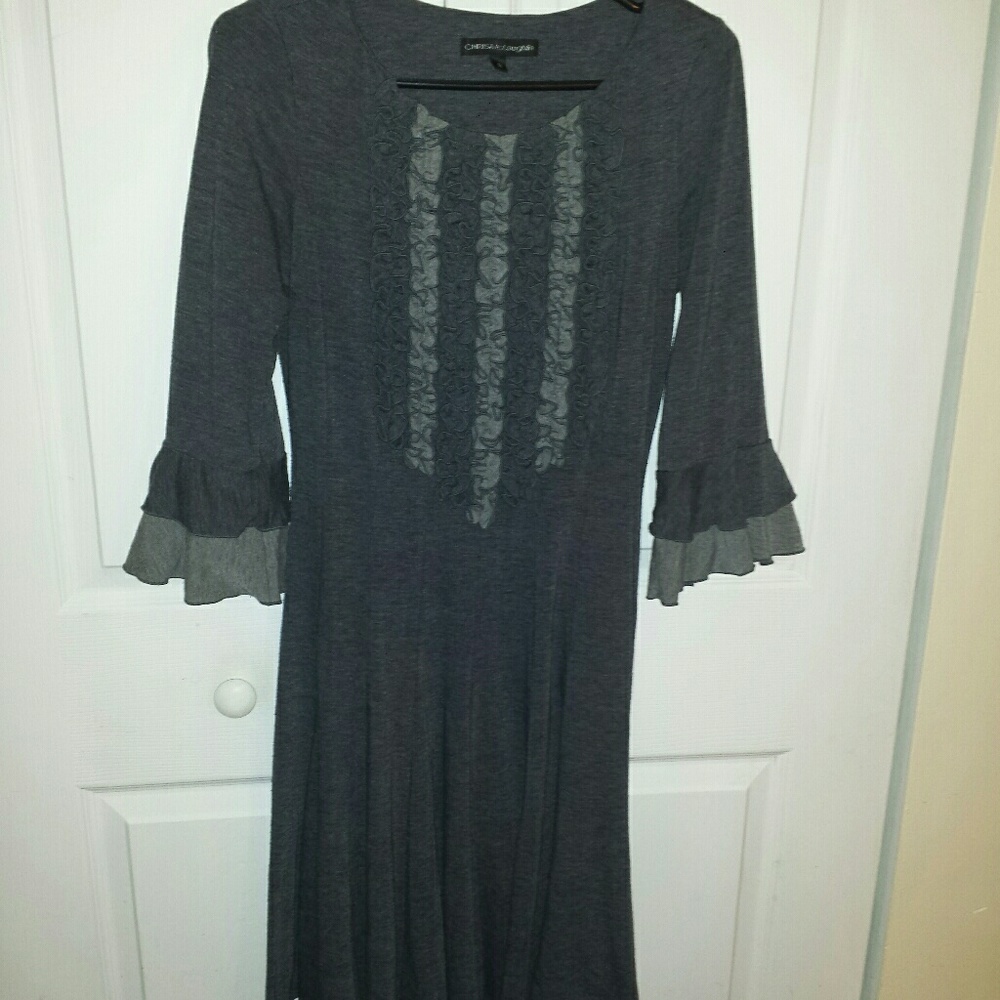 Pretty 3/4 sleeve Grey Dress Ruffle Details